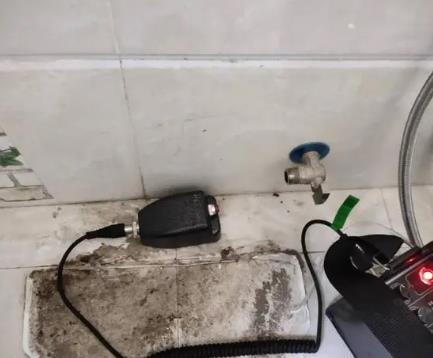 南阳市屋顶漏水维修公司分享下卫生间漏水的危害及解决方法